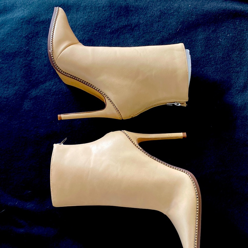 Liliana nude studded booties